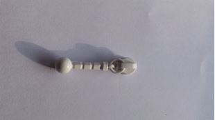 Bild på YKK Löpare Vanilj Stel 4 mm