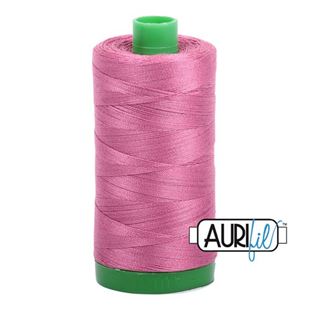 Bild på Aurifil 2452 Dusty Rose Mako Cotton 40/2