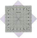 Bild på Fiskars Rotating Cutting Mat Self Healing 8" x 8"