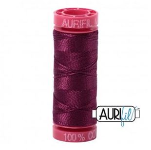 Bild på Aurifil 4030 Plum Mako Cotton 12 Broderitråd