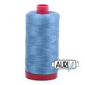 Bild på Aurifil 4140 Wedgewood Mako Cotton 12 Broderitråd 325m