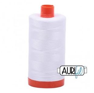 Bild på Aurifil 2024 White Mako Cotton 50/2 bomullstråd