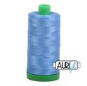 Bild på Aurifil 2725 Light Wedgewood Mako Cotton 40/2