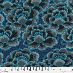 Bild på Tonal Floral - Charcoal  Kaffe Fassett for the Kaffe Fassett Collective PWGP197.CHARCOAL