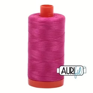 Bild på Aurifil 4020 Fuchsia Mako Cotton 50/2