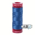 Bild på Aurifil 2730 Delft Blue Mako Cotton 12 Broderitråd 50 m