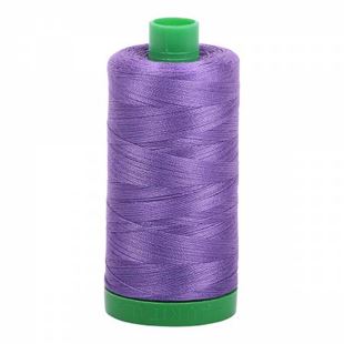 Bild på Aurifil 1243 Dusty Lavender Mako Cotton 40/2 bomullstråd