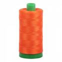 Bild på Aurifil 1104 Neon Orange Mako Cotton 40/2 bomullstråd
