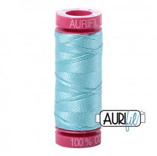 Bild på Aurifil 5006 Light Turquoise Mako Cotton 12 Broderitråd